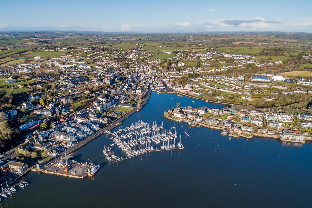 Four Winds,Kinsale Town,Exquisite Holiday Homes,Sleeps 26 Bagian luar foto