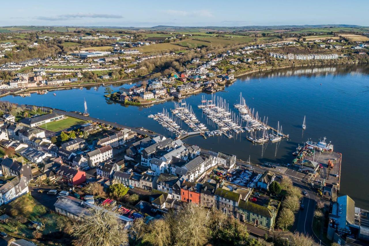 Four Winds,Kinsale Town,Exquisite Holiday Homes,Sleeps 26 Bagian luar foto