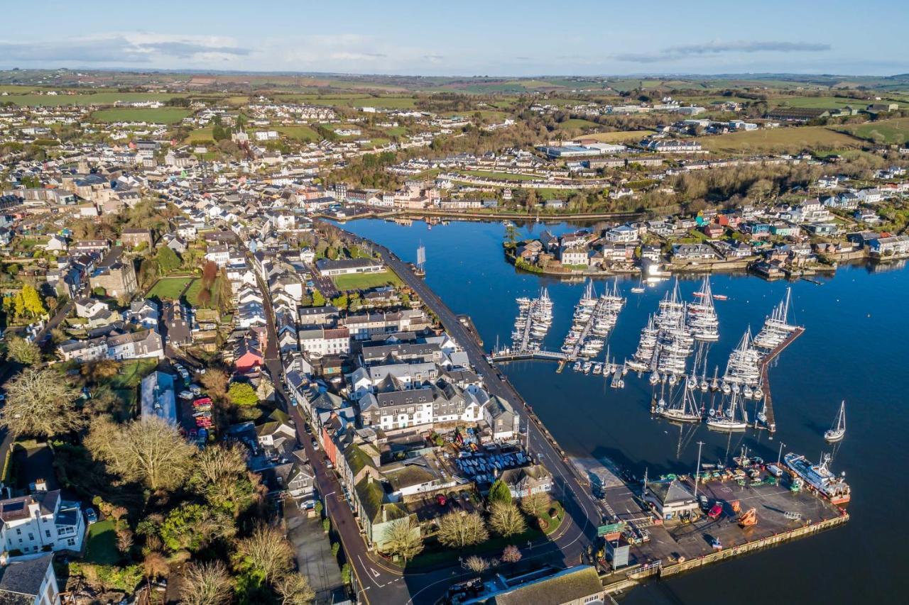 Four Winds,Kinsale Town,Exquisite Holiday Homes,Sleeps 26 Bagian luar foto